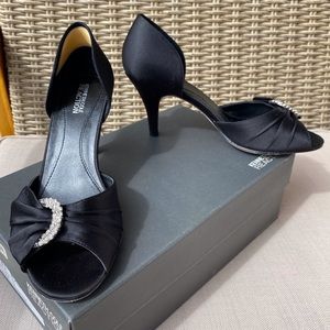 KENNETH COLE Black Satin D’Orsay Heels